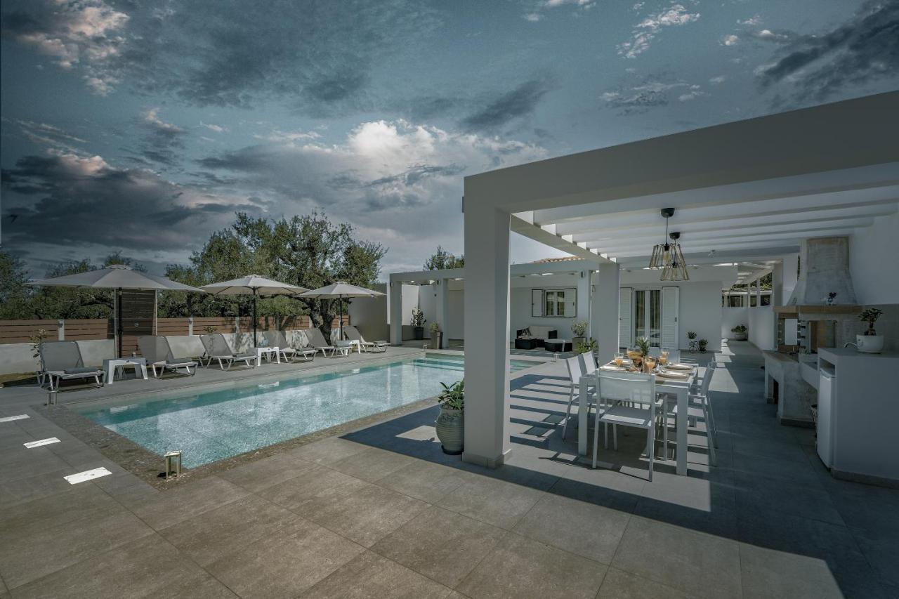 Deifilia Villa Pandokrátor Buitenkant foto